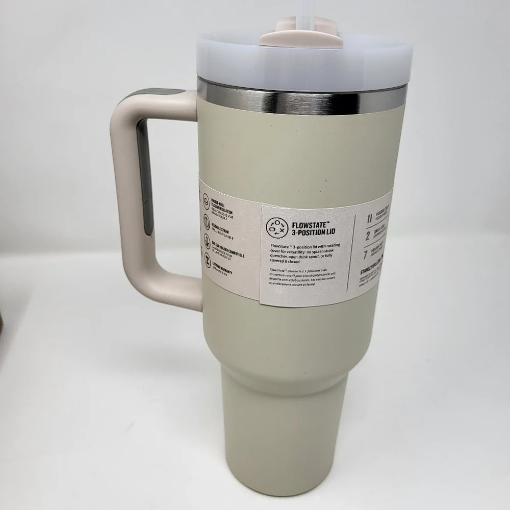 Stanley "The Quencher" H2.0 FlowState Tumbler Dune Soft Matte 40 Oz New‎ - Picture 3 of 8